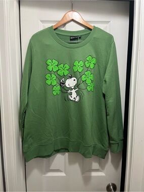Peanuts Snoopy Four Leaf Clover Green Crewneck Sweatshirt 2X NWT St Patrick’s